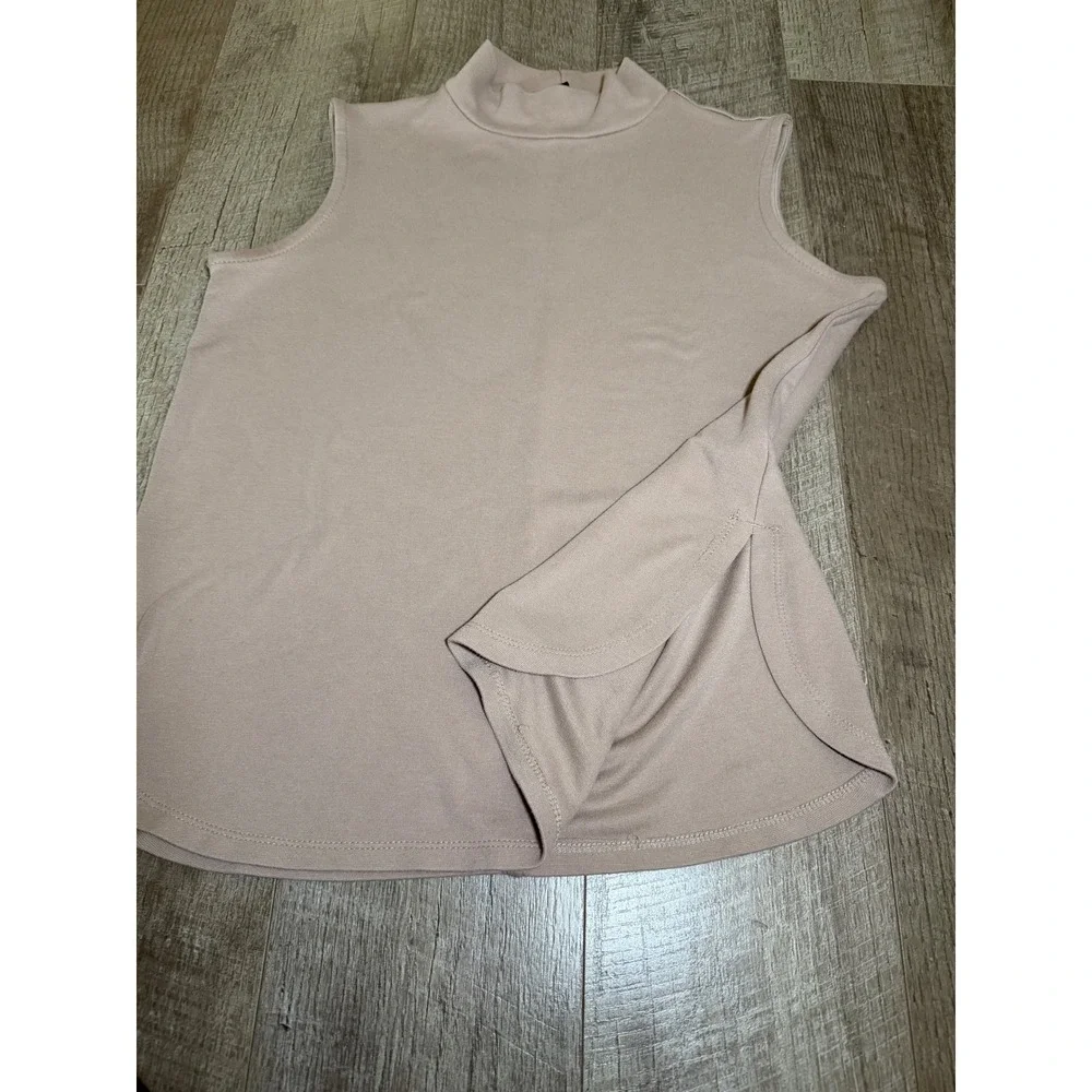 Premise Women's Tan Mock Neck Sleeveless Shell Top‎ Curved Hem Size Small